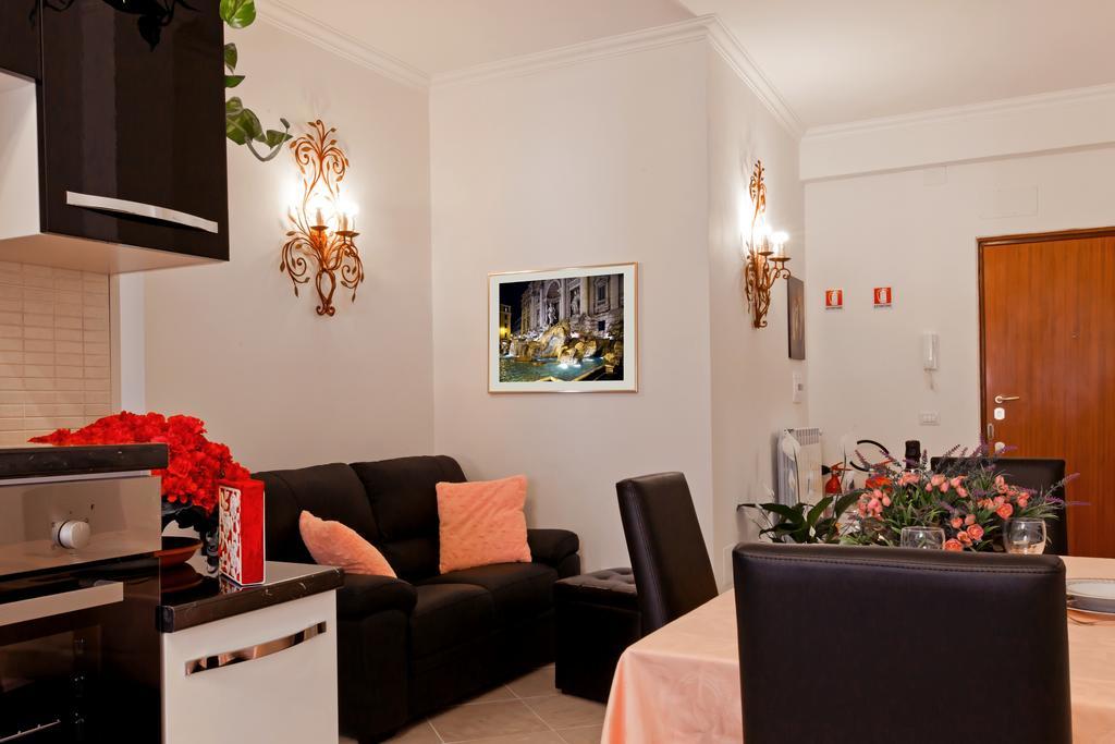 Il Bacio Holidayhouse Best Location For Jubilee 2024-2026 Rome Bilik gambar
